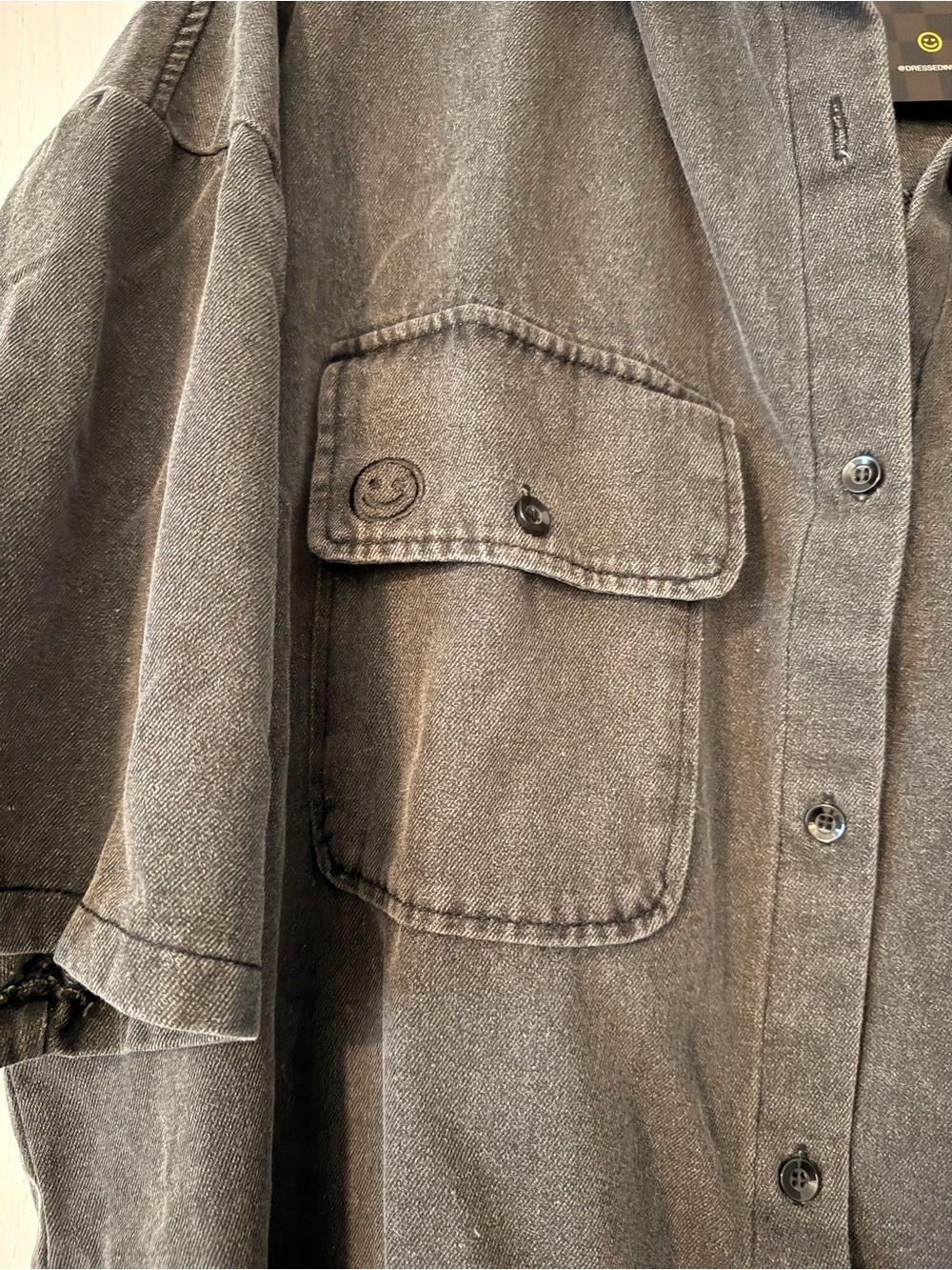 Let Them Talk
Oversized Denim
Button Up in Vintage
Black - Picture 4 of 6